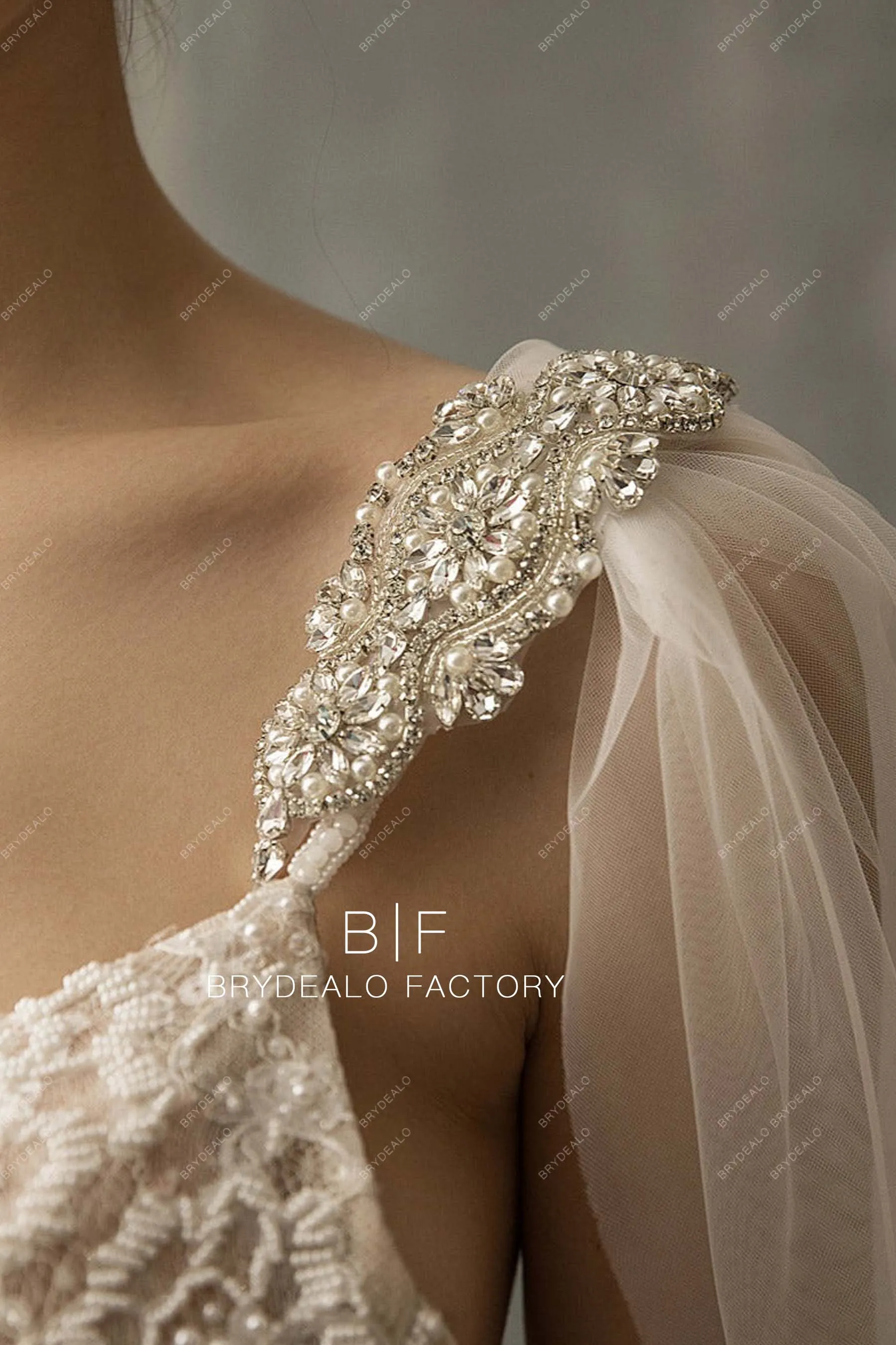 Cathedral Length Rhinestones Tulle Shoulder Veil