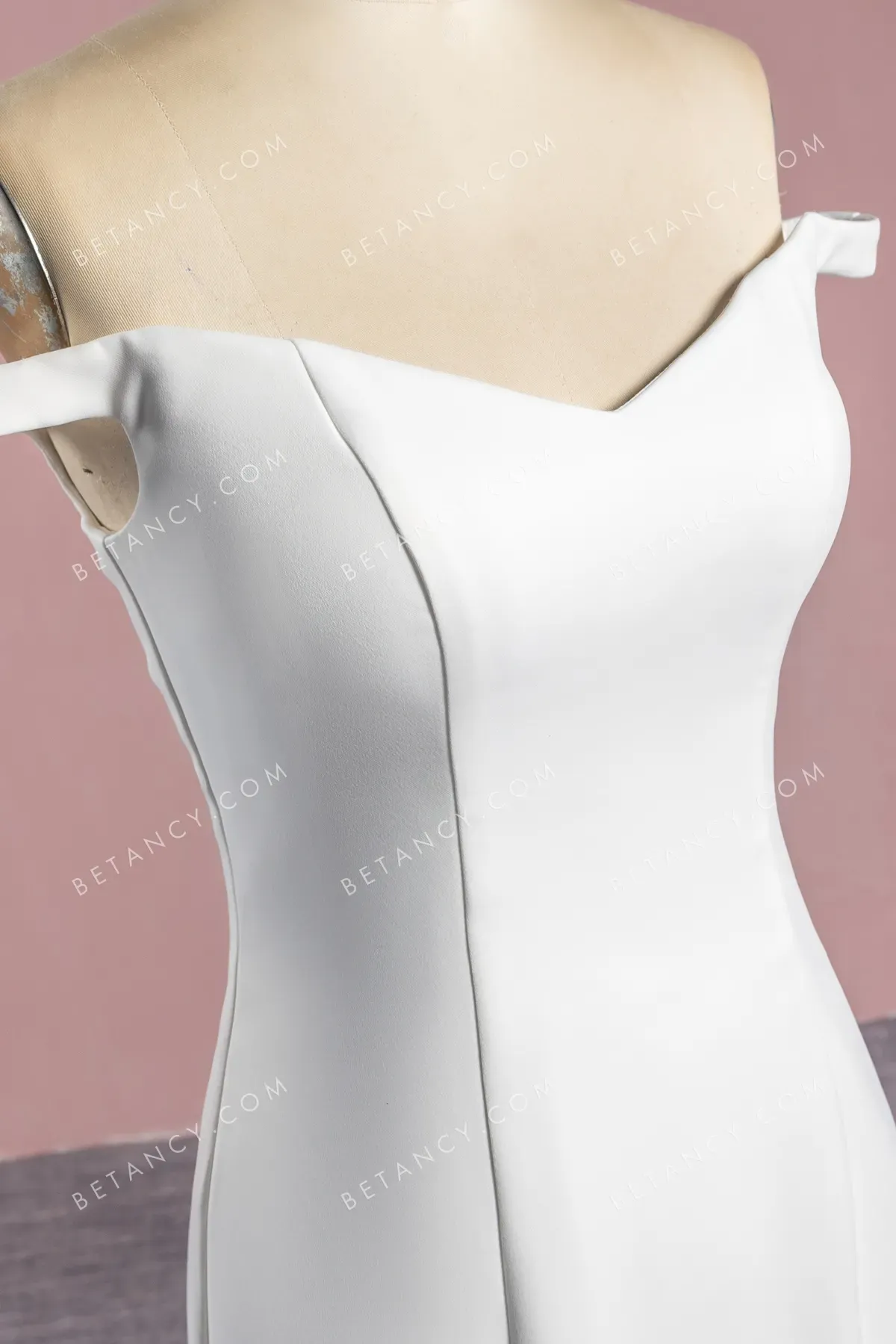Minimalist Thick Matte Satin Mermaid Wedding Dress