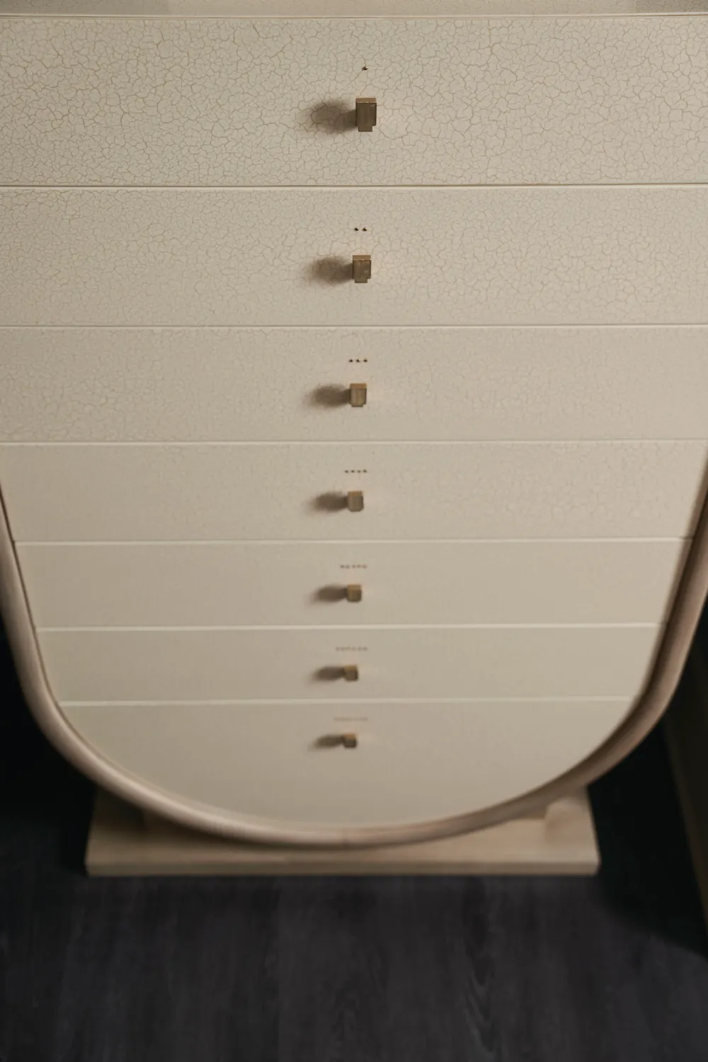 Modern Chest of Drawers | Caracole Amphora
