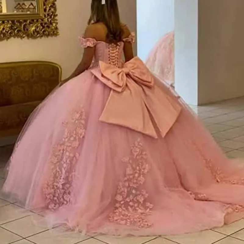 Off Shoulder Quinceanera Dress Flower Puffy Ball Gown Lace Beaded Prom Dress