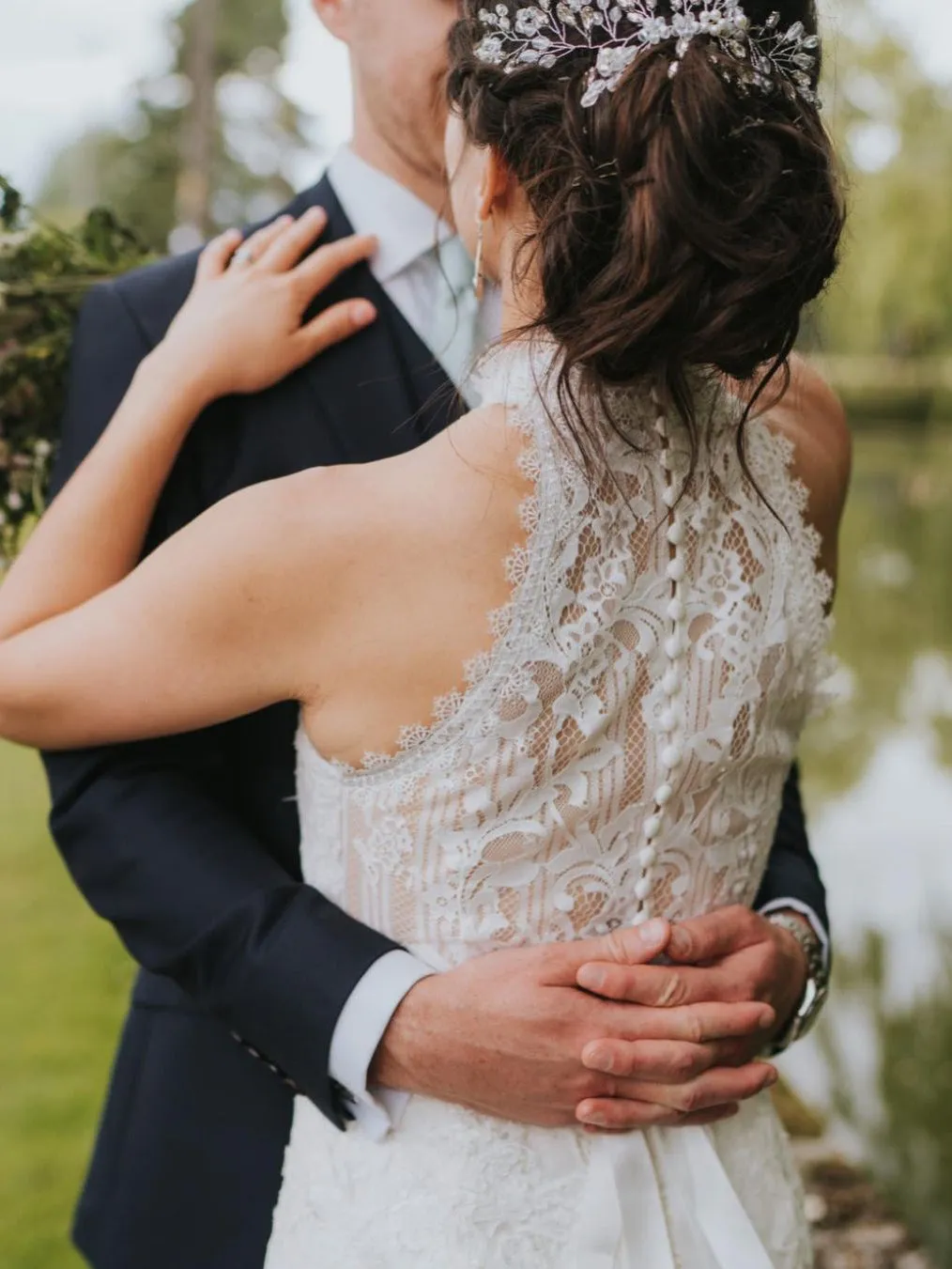 Retro Lace Beaded Sweep Train Sheath Wedding Dresses WD544