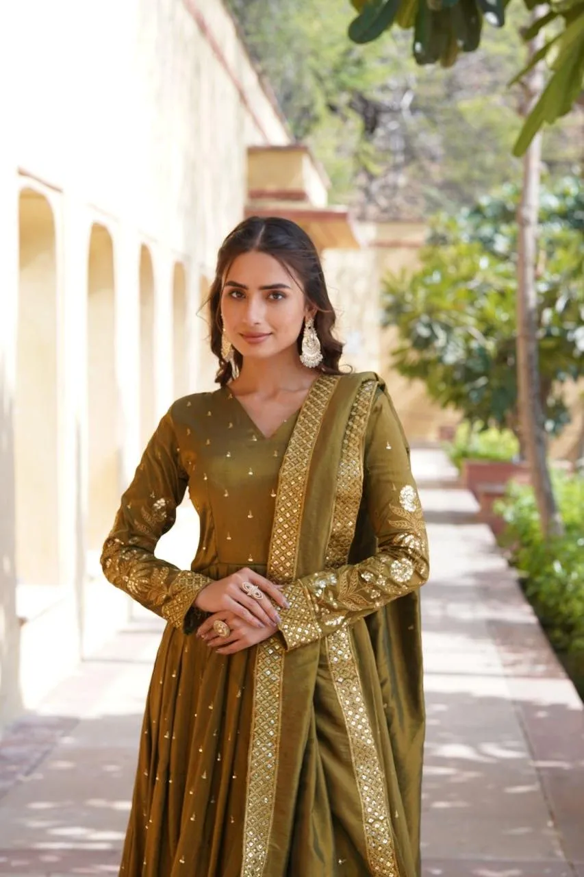 Viscose Cosmos Sequins Zari Sequins Worked Designer Gown