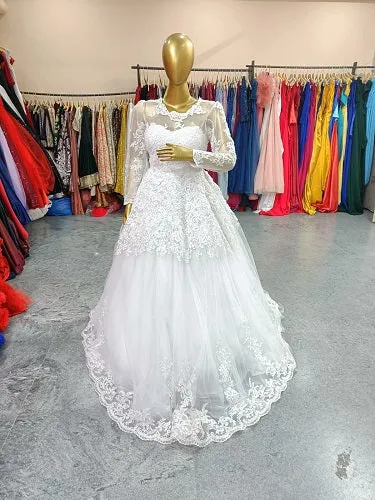 W161 (2),White Sleeves Prewedding Shoot Trail Gown, Size (XS-30 to XL-40)