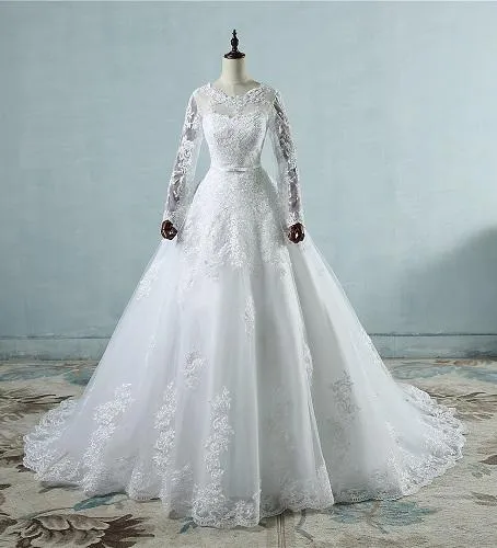W161 (2),White Sleeves Prewedding Shoot Trail Gown, Size (XS-30 to XL-40)